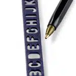Prym wasmarkeerset met strijkbaarband, pen en beletteringstencils